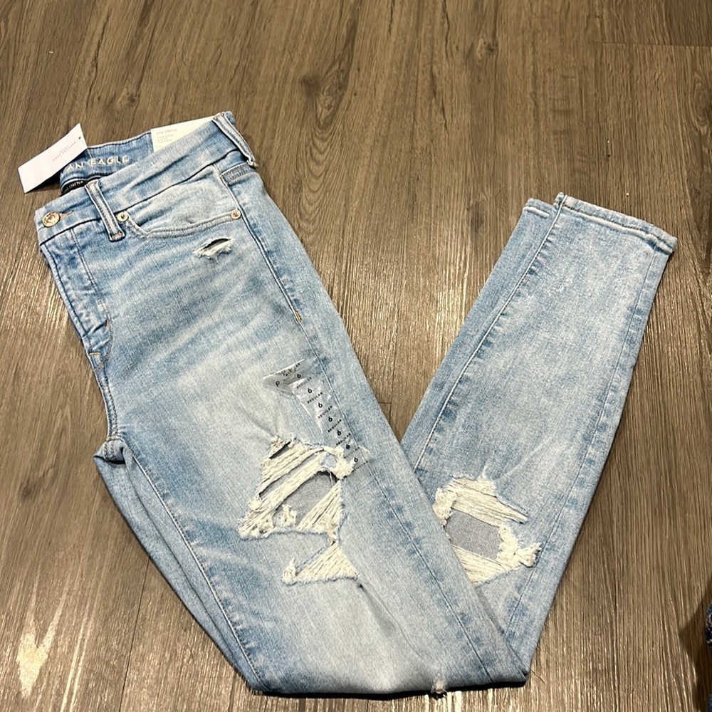 !! American Eagle jeans BRAND NEW !! EACH SOLD SEPARATELY